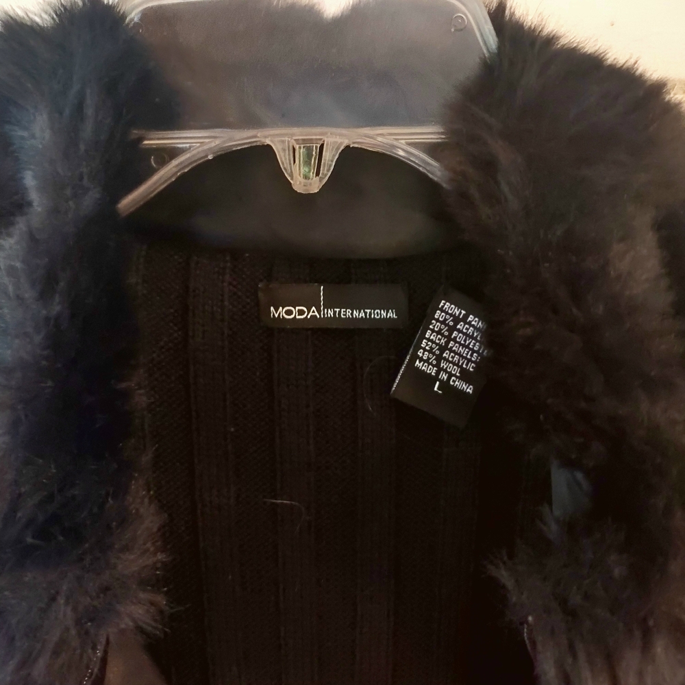 NWOT Moda International Black Faux Fur and Knit Vest Size Lg Scandinavian style - Picture 2 of 9